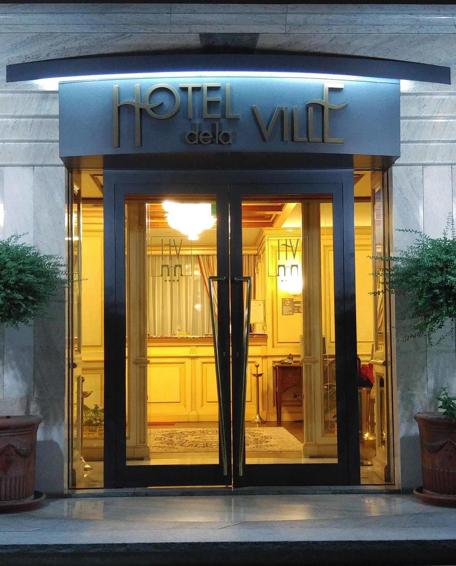 Hotel De La Ville Saint-Vincent Buitenkant foto